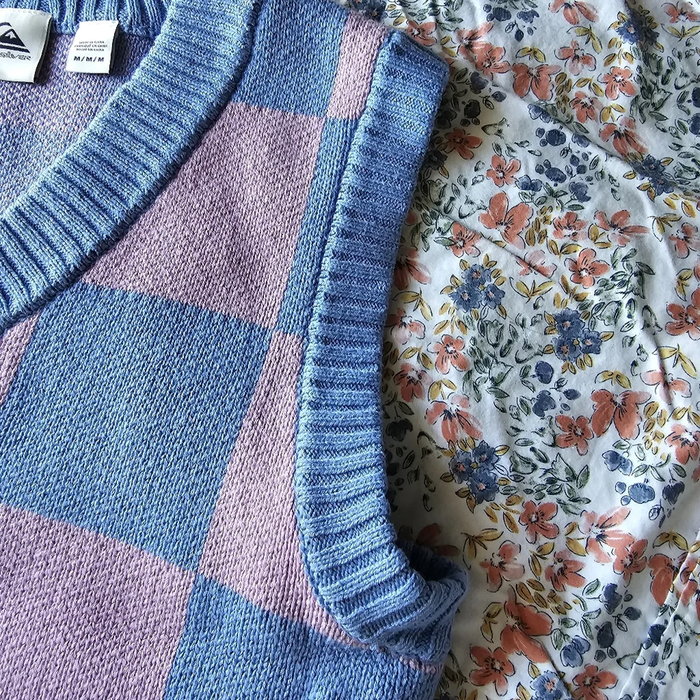 QUICKSILIVER BLUE PINK PLAID VEST - Picture 5 of 8